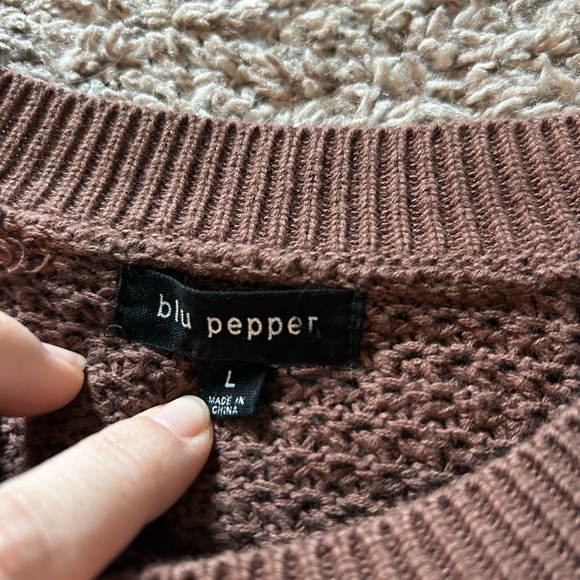 Checkered sweater - Picture 2 of 2